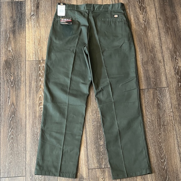 Dickies Other - NWT Dickies Original Fit 874 Dark Green Pants Mens Size 38x34